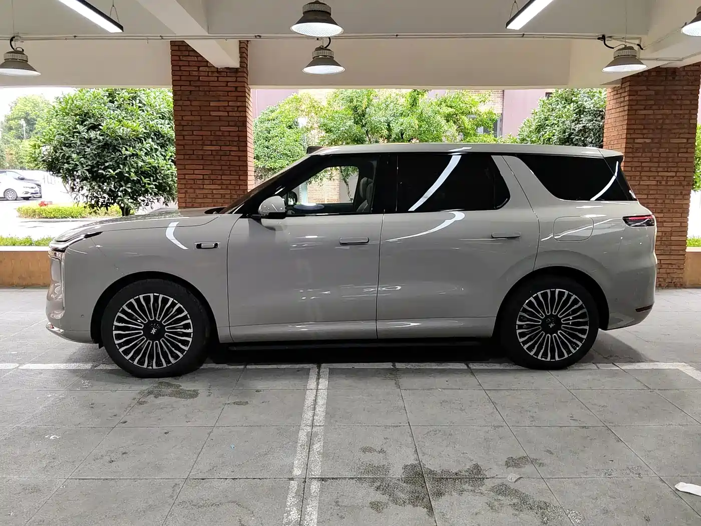 IM Motors IM LS8 2026 2026 Model Base Version 5-seater Long Range Edition