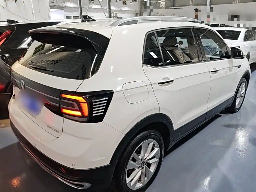 VOLKSWAGEN TU KAI