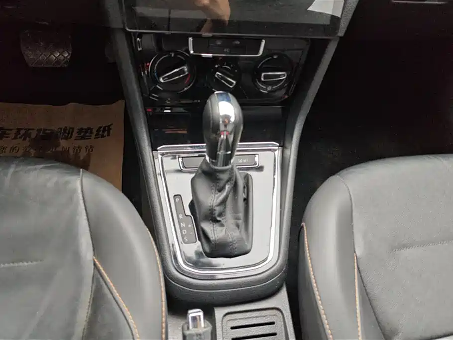 Volkswagen Bora 2016 Model 1.6L Automatic Comfort фото 16