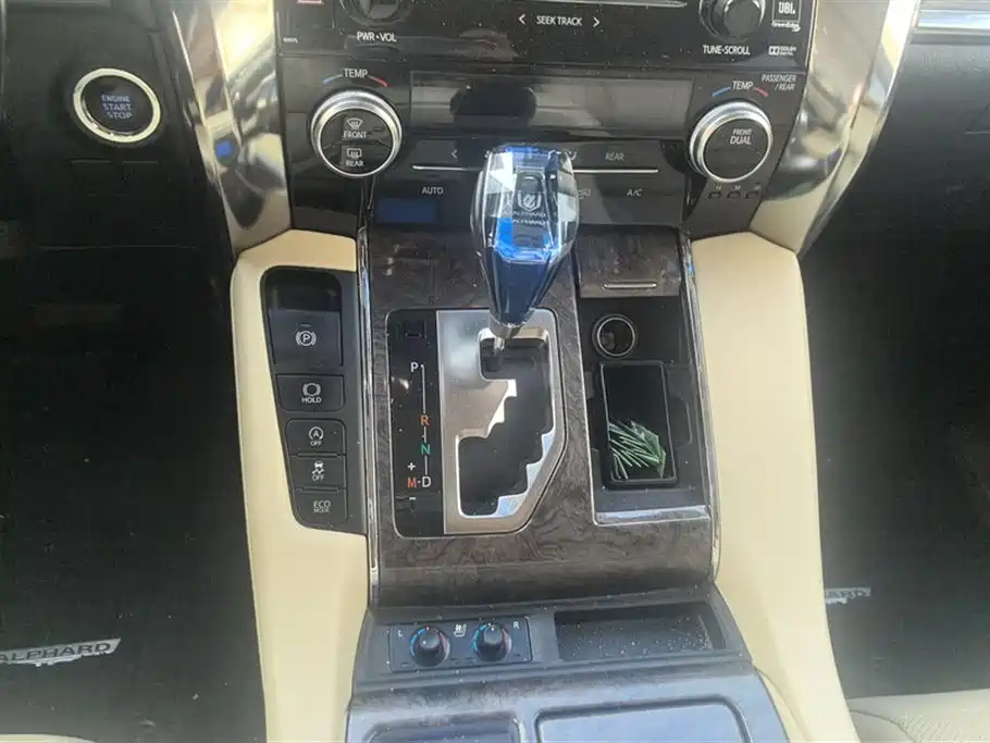 Toyota Alphard 2018 Facelift 3.5L Premium Edition фото 16