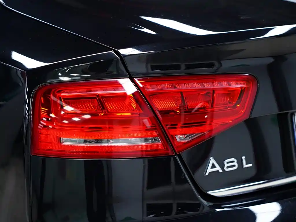 Audi A8 2013 A8L 6.3 FSI W12 quattro Flagship фото 3