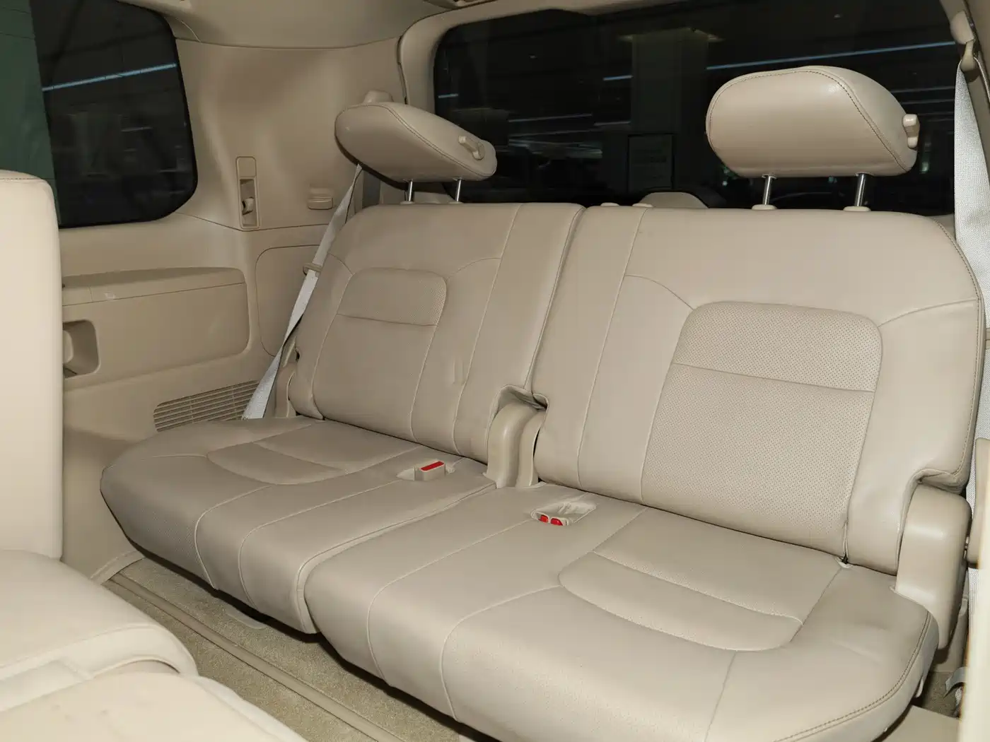 Toyota Land Cruiser 2013 2012 4.6L Automatic VX-R