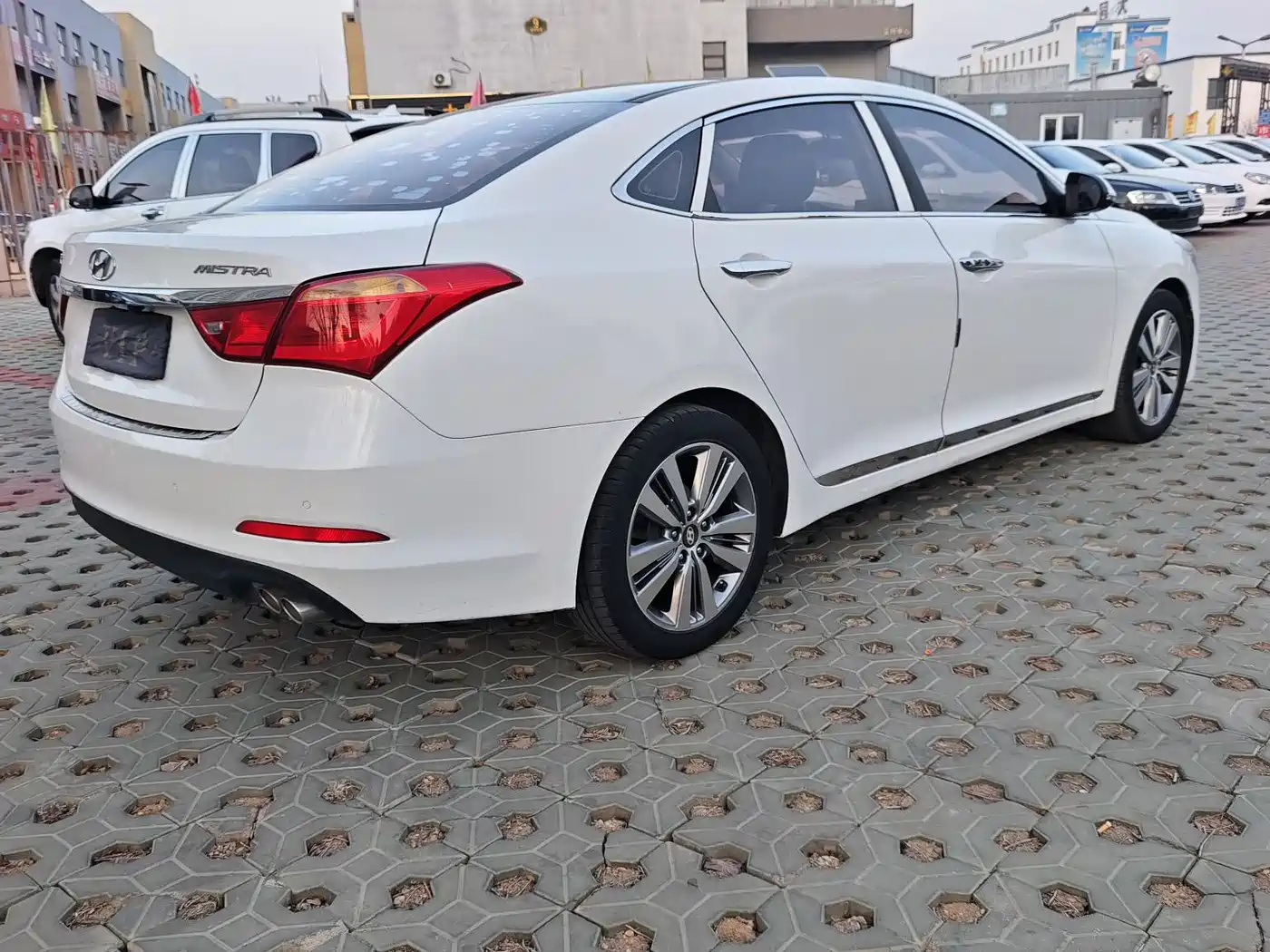 Hyundai Mistra 2014 1.8L Auto Smart GLS фото 9