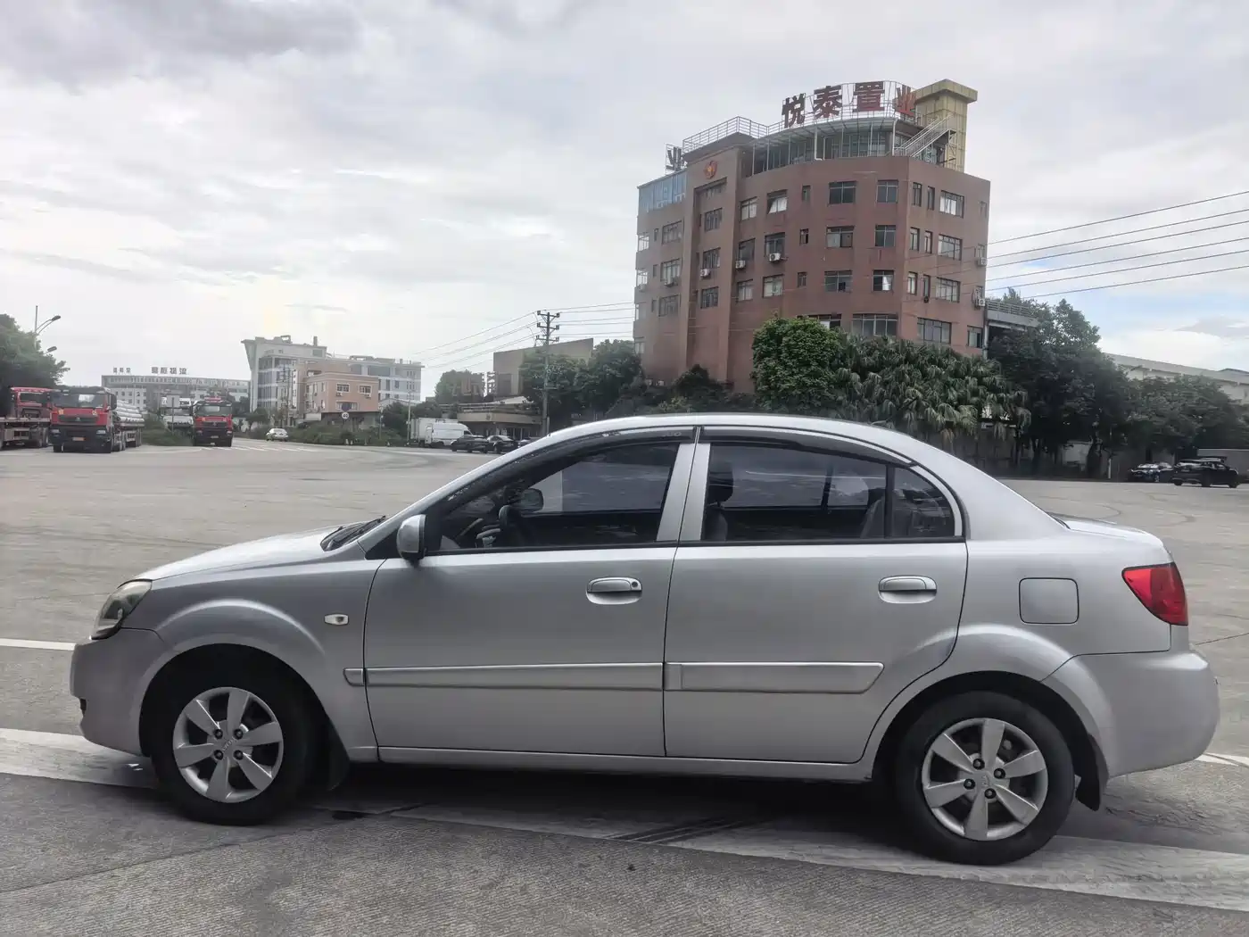 Kia Rio 2010 2007 1.4L MT GLS