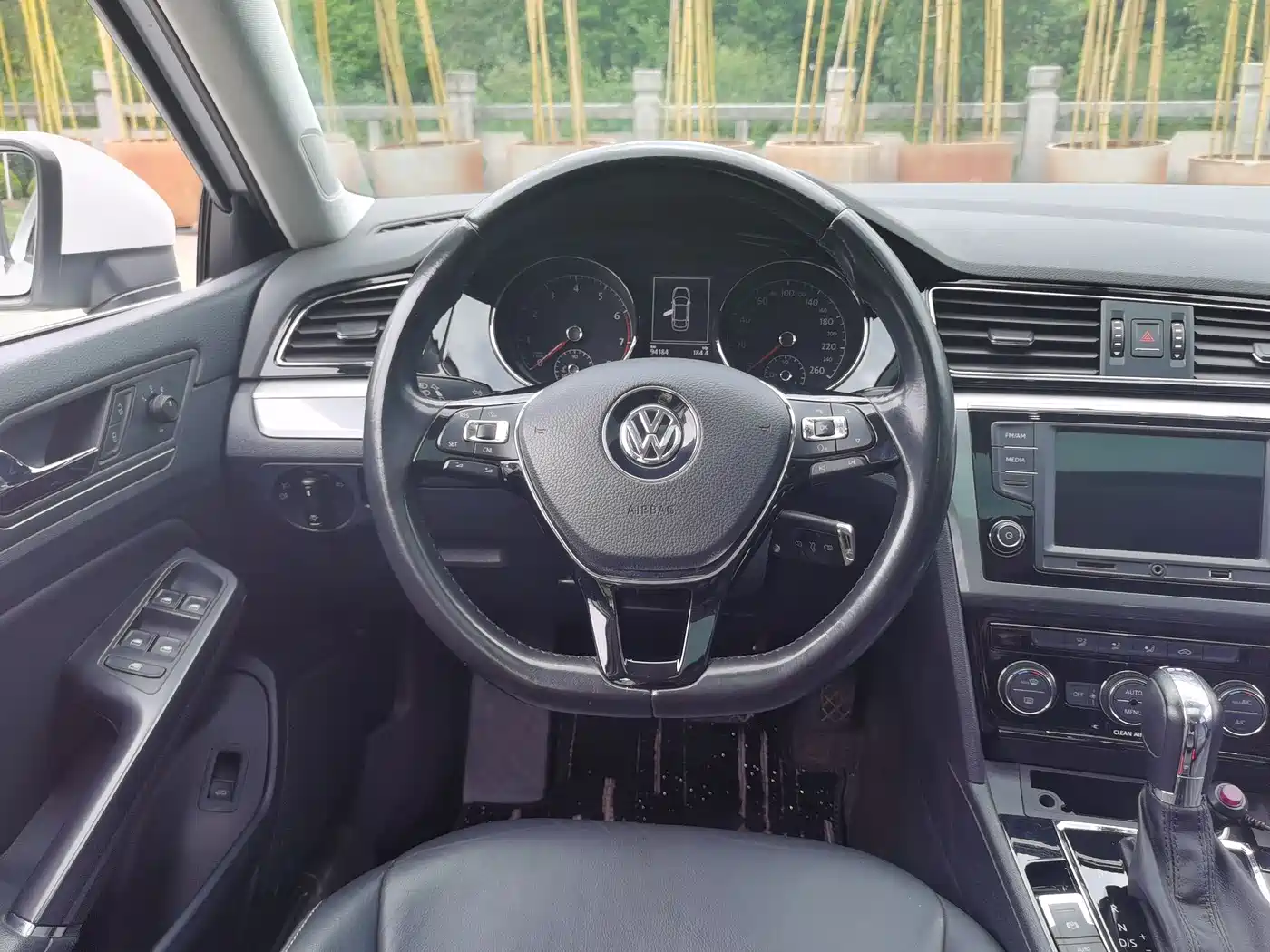Volkswagen Lamando 2017 280TSI DSG Comfort Edition фото 20