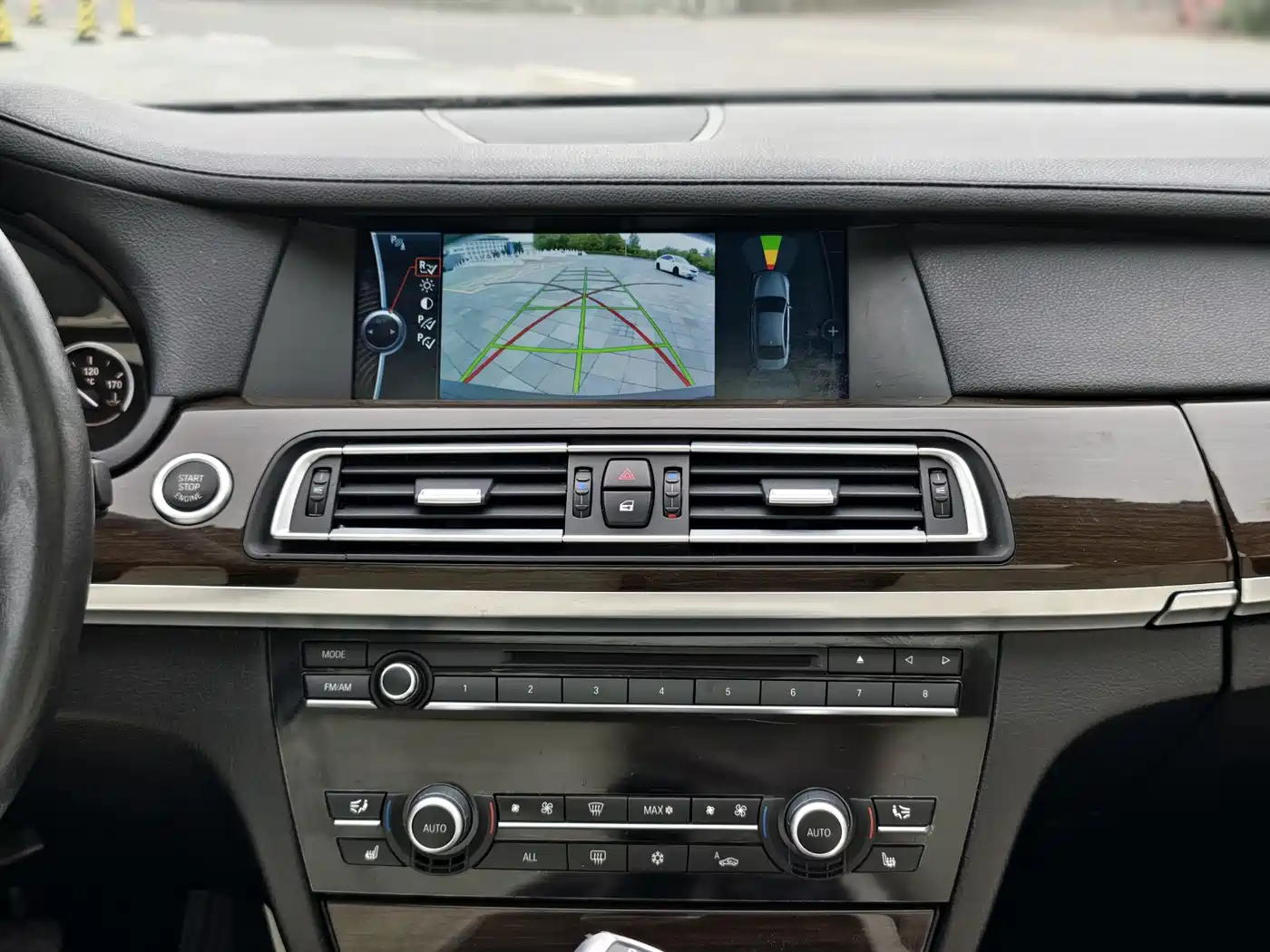 BMW 7 Series 2011 740Li Steinway Limited Edition фото 21
