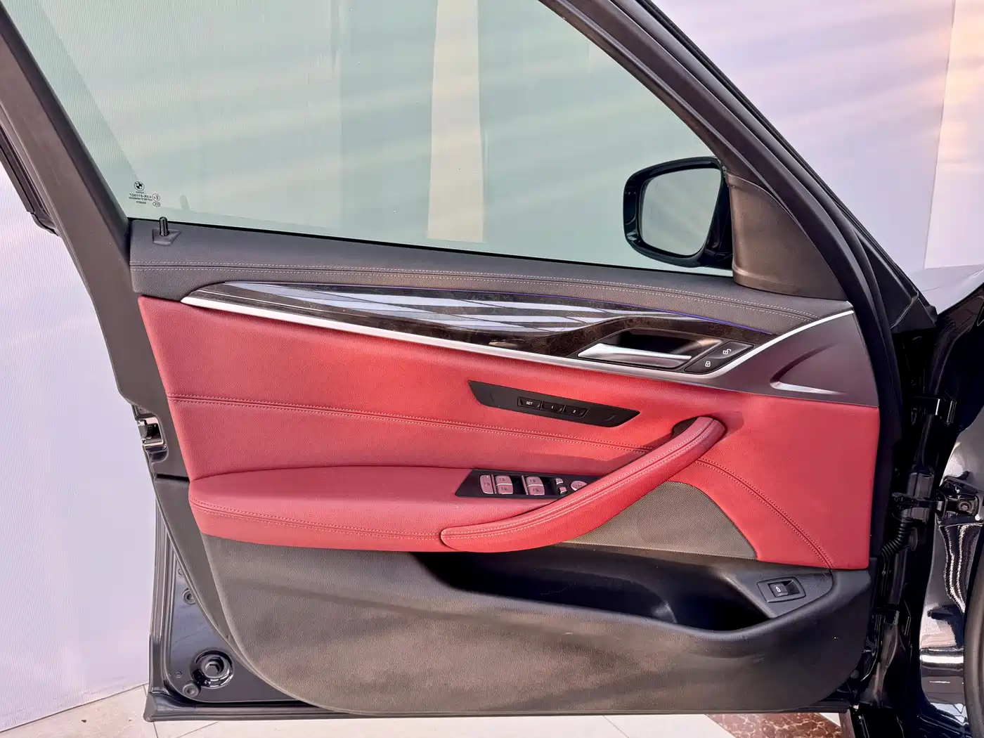BMW 5 Series 2022 Model Second Facelift 525Li M Sport Package фото 7
