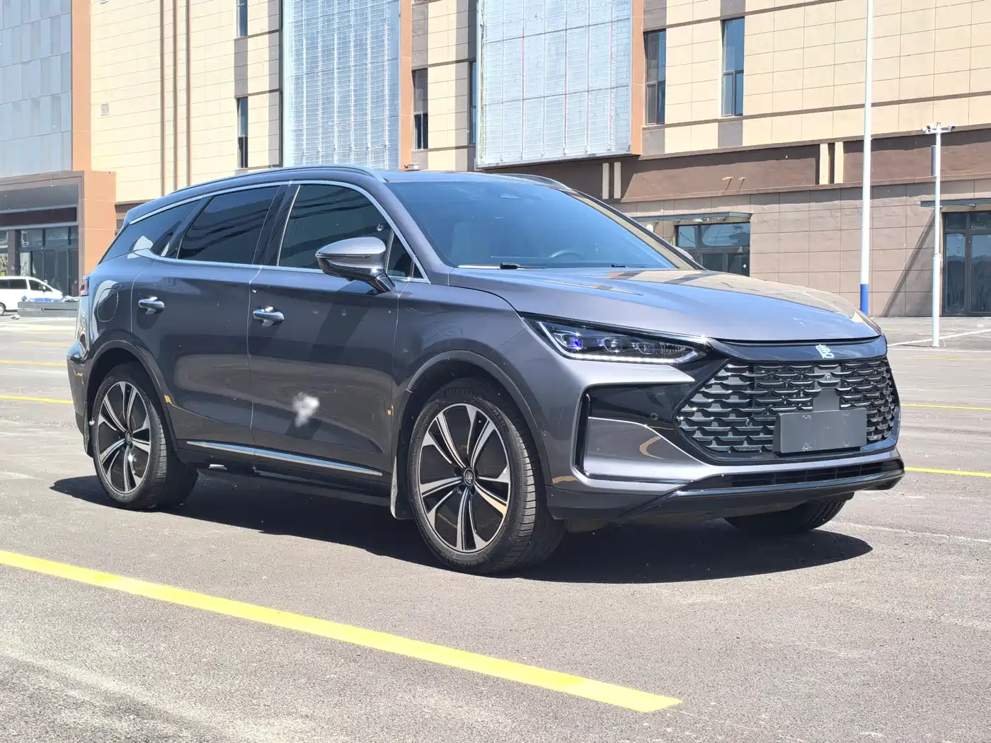 BYD Tang New Energy 2022 DM-p 215KM AWD Flagship фото 3
