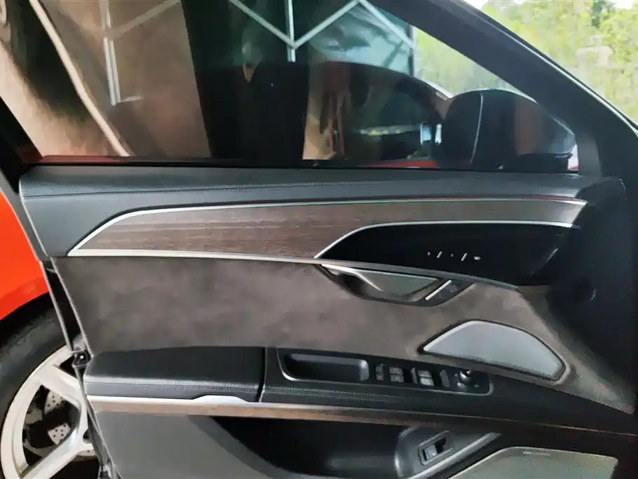 Audi A8 2021 A8L 55 TFSI quattro Premium фото 7