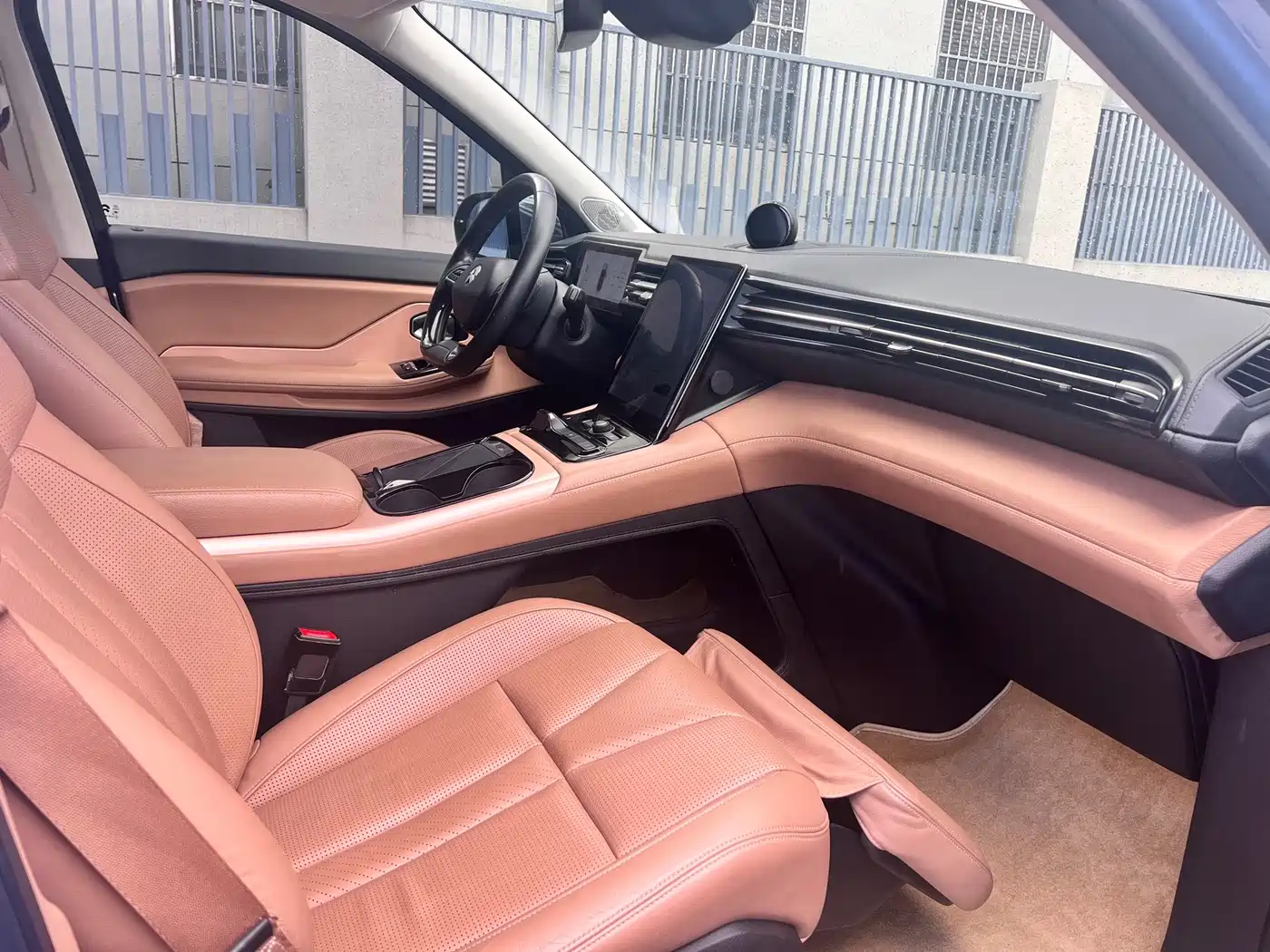 NIO ES8 2018 2018 355KM Base Model 7-Seater Version