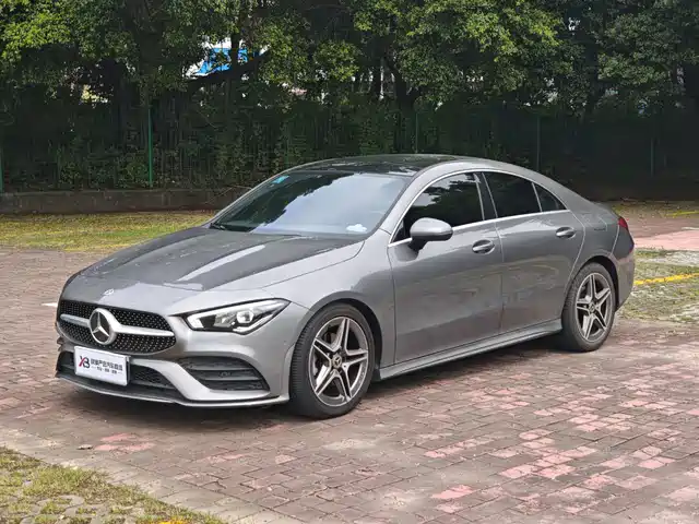 Mercedes-Benz CLA Рестайлинг, CLA 200
