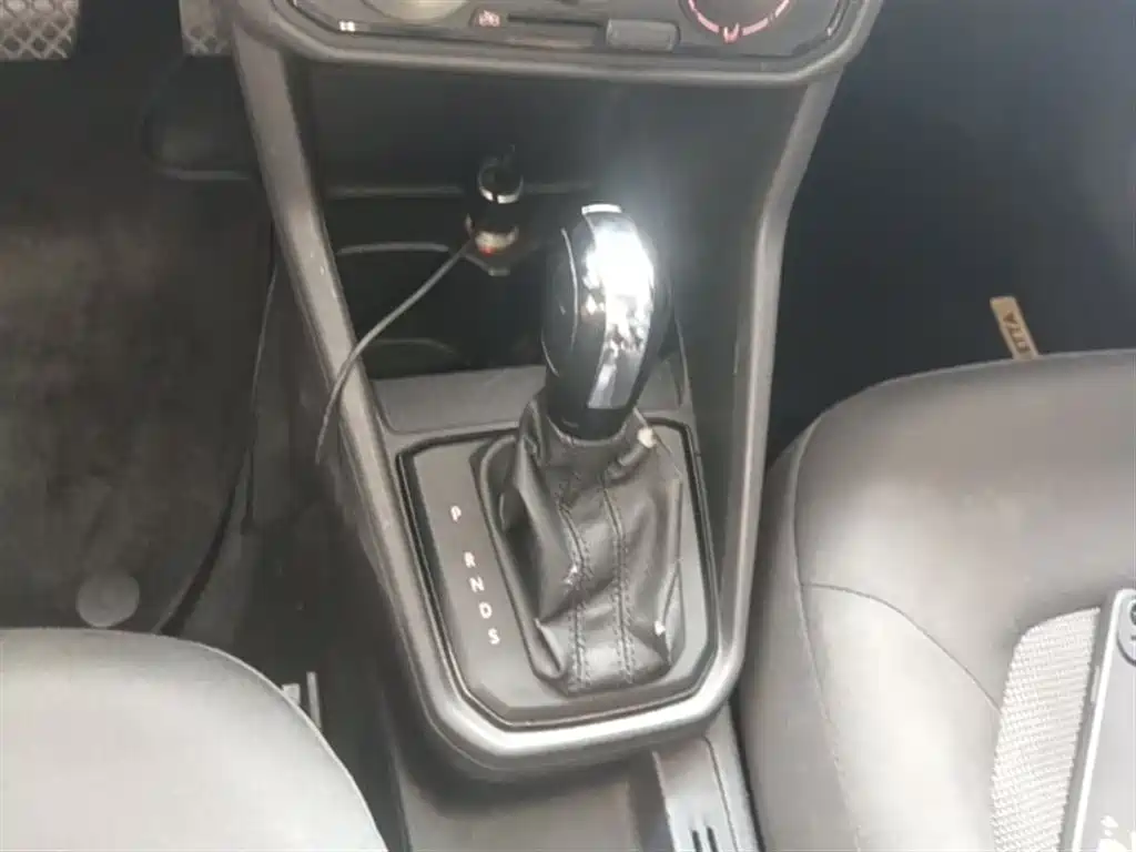 Volkswagen Jetta 2017 1.5L Automatic Fashion фото 14