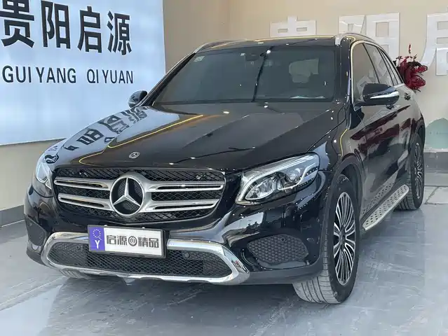MERCEDES-BENZ GLC
