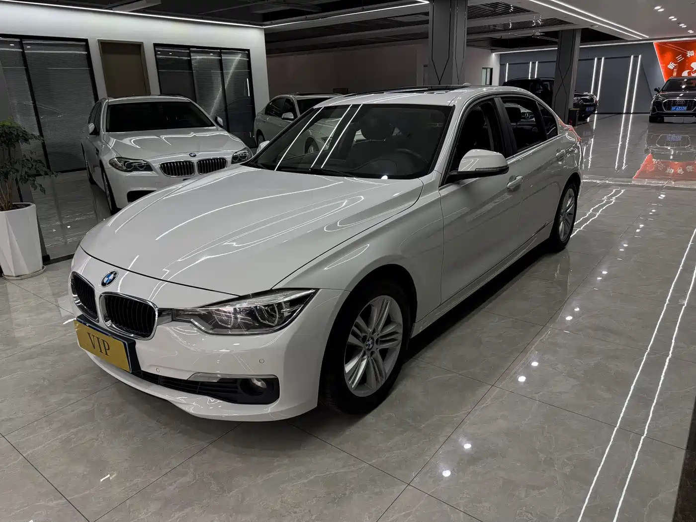 BMW 3 Series 2016 320Li Fashion Model