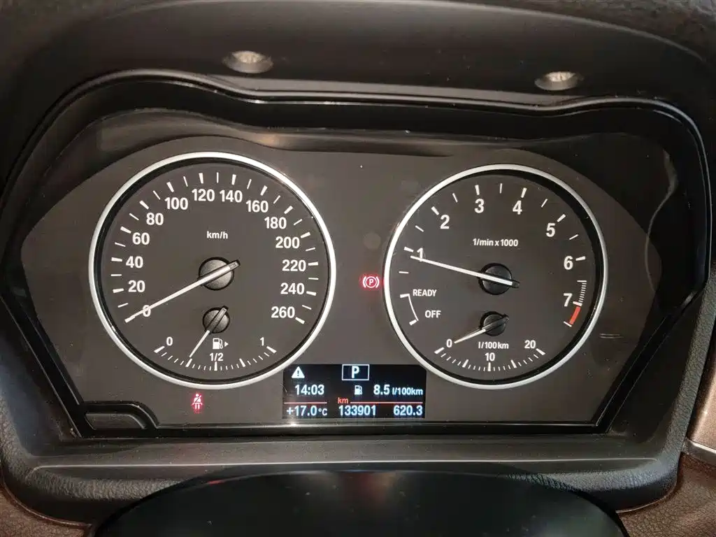 BMW X1 2018 sDrive18Li Premium Model фото 8