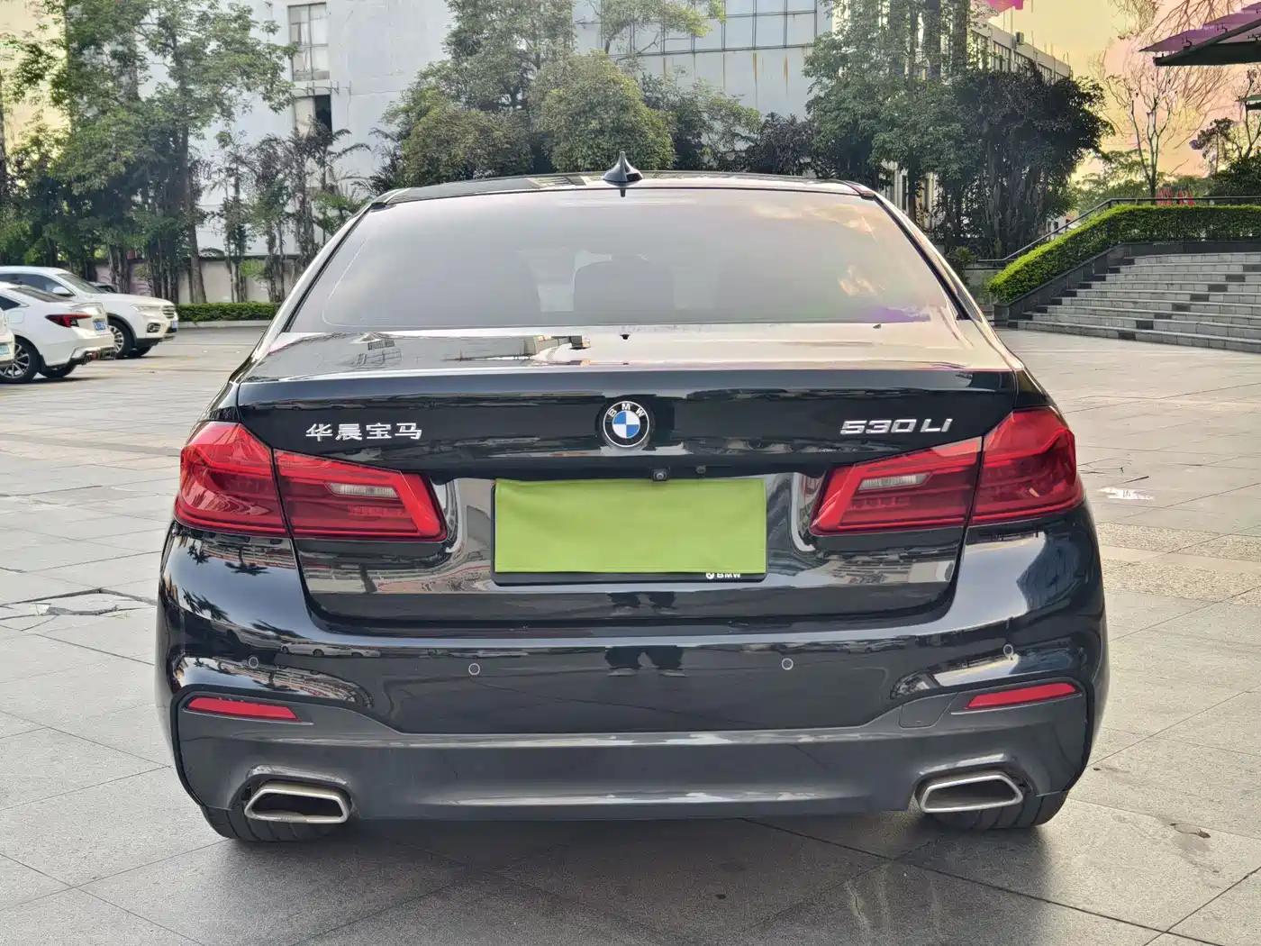 BMW 5 Series 2020 530Li Exclusive M Sport Package фото 4