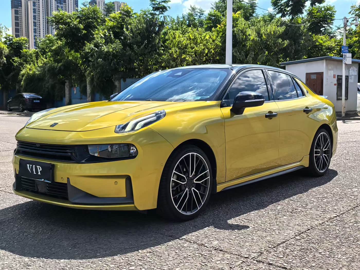 Lynk & Co 03