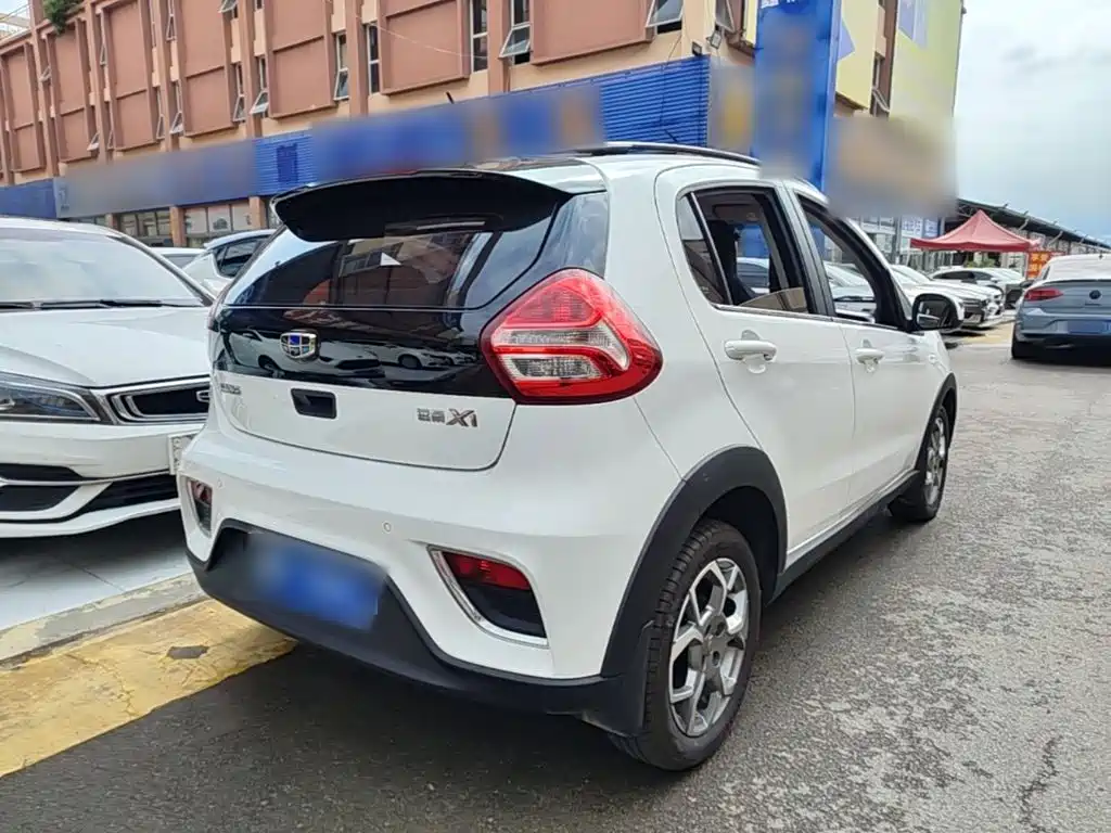 Geely Yuanjing X1 2018 2017 1.3L Auto Fun Edition