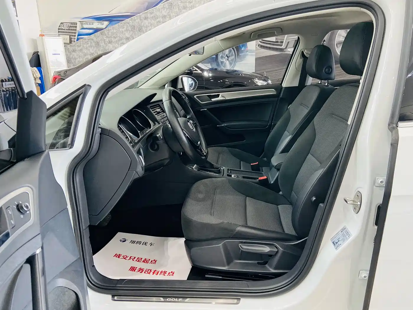 Volkswagen Golf 2019 1.6L Auto Comfort (China V) фото 9