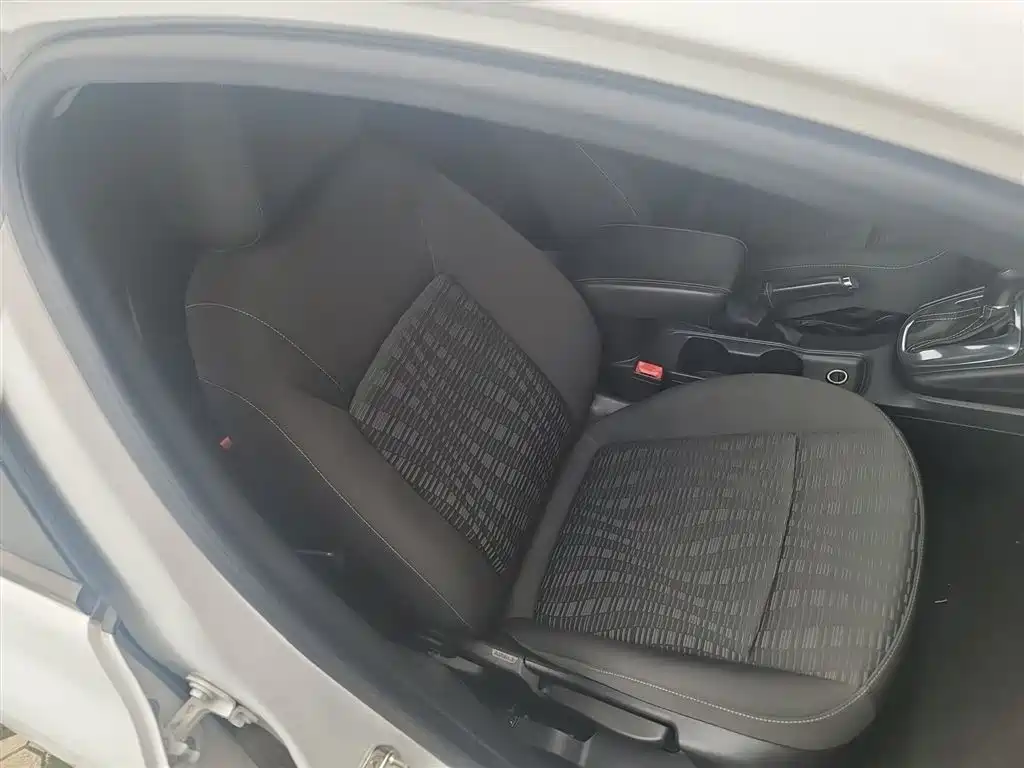 Buick Verano 2018 Hatchback 15S Automatic Progressive фото 25