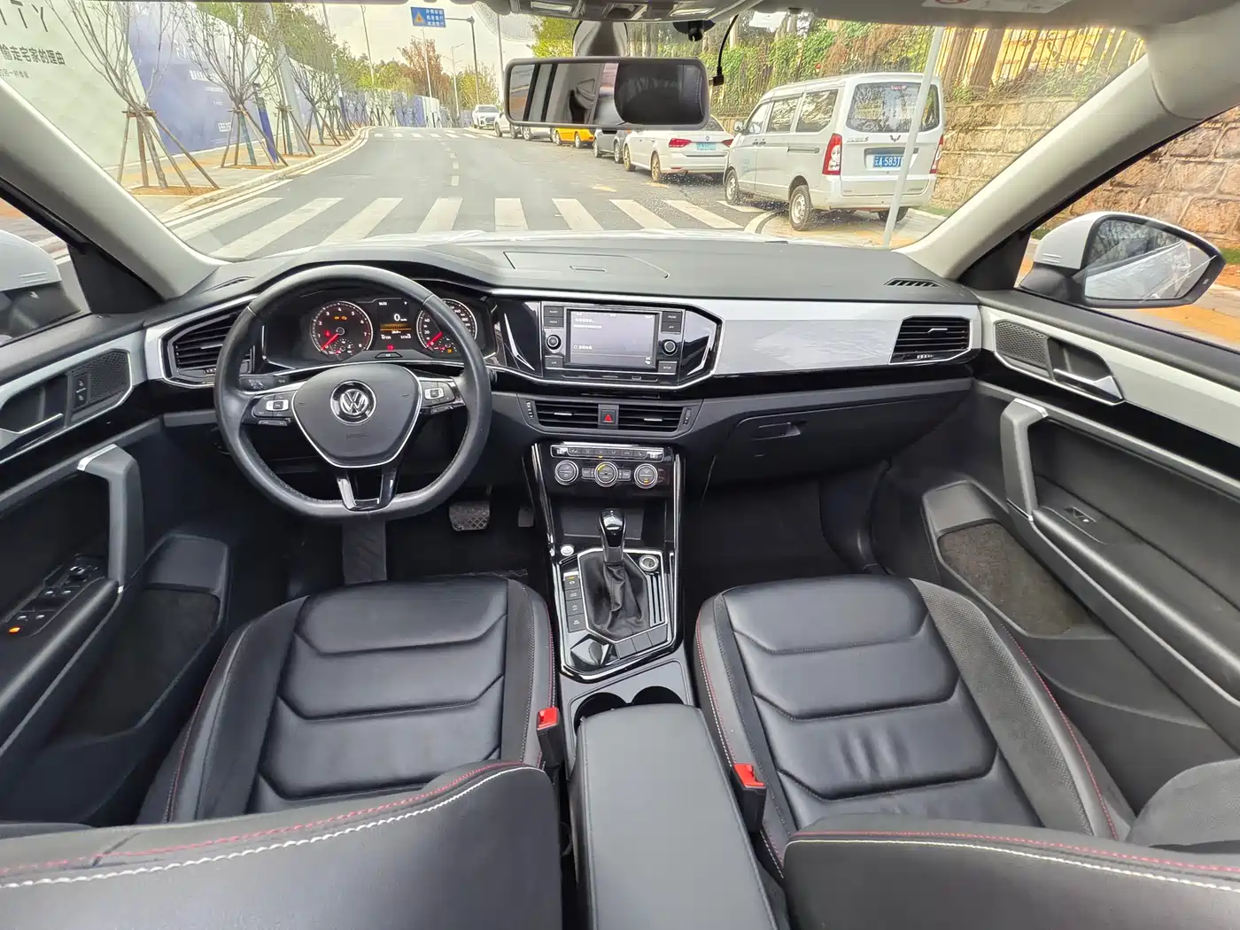 Volkswagen Tayron 2019 330TSI 2WD Luxury China VI фото 5