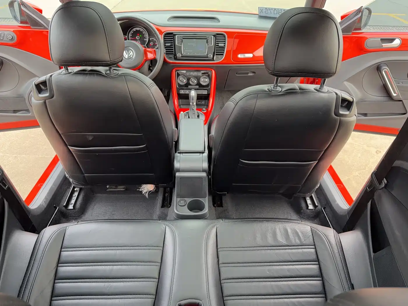 Volkswagen Beetle 2017 180TSI Style фото 12