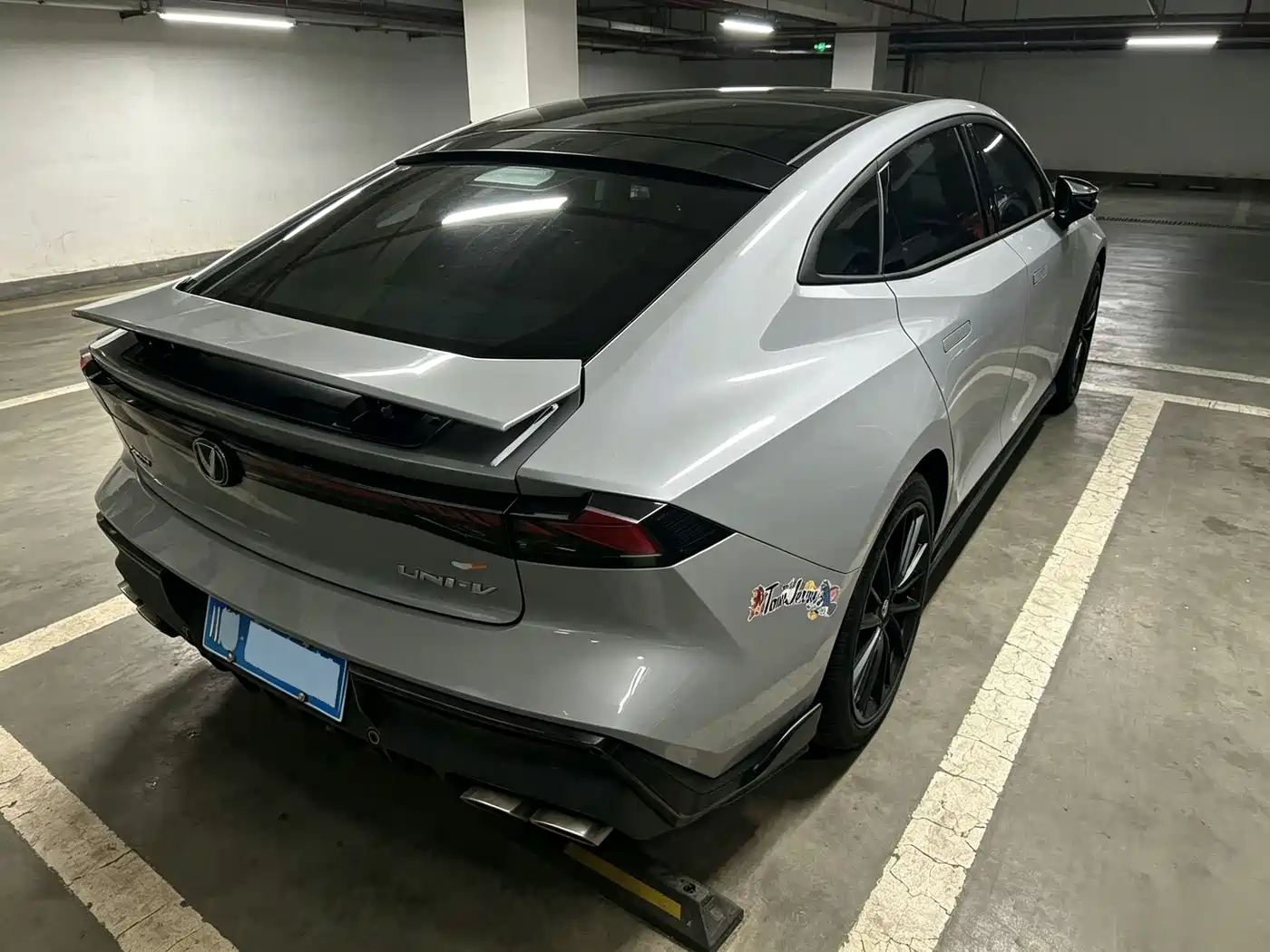 CHANGAN UNI-V