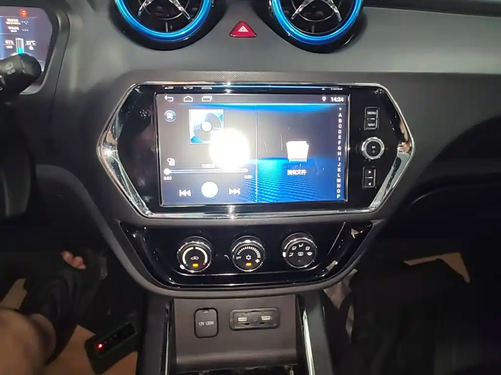 Soueast DX3 New Energy 2019 2018 EV400 Flagship Edition