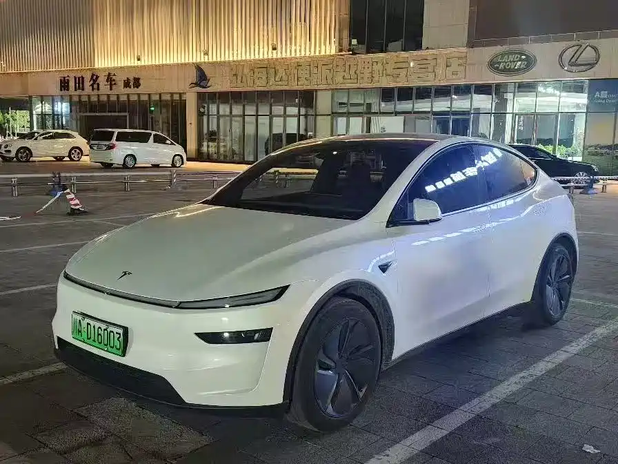 Tesla Model Y 2026 2026 Rear-Wheel Drive