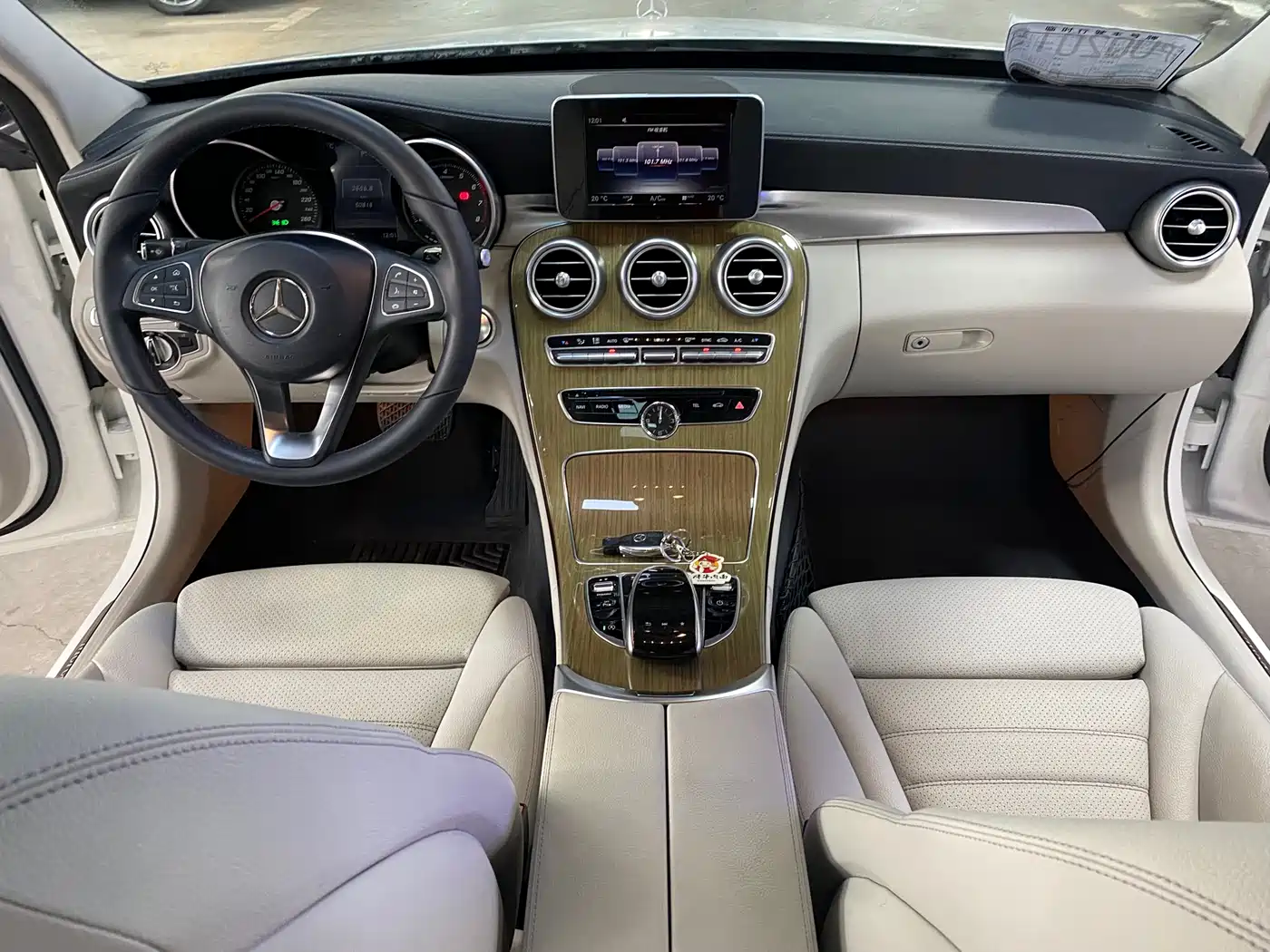 Фото 15 - Mercedes-Benz C-Class
