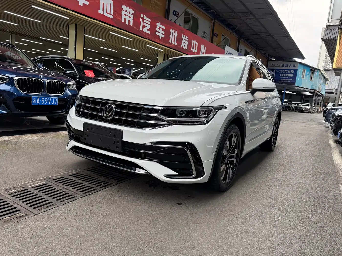 Volkswagen Tiguan L 2024 330TSI Automatic 2WD R-Line Premium Enjoyment Edition