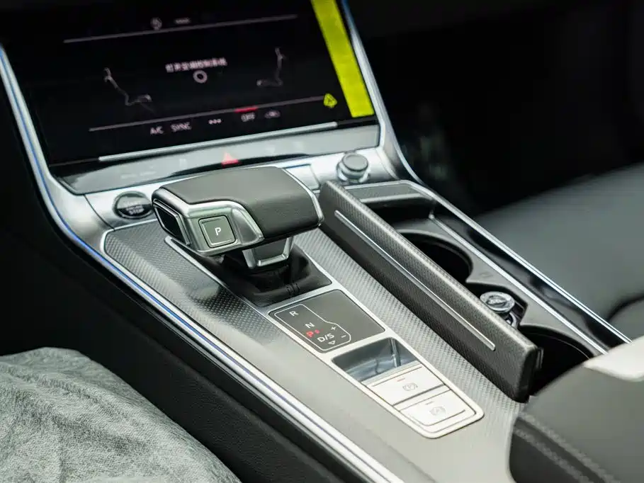 Audi A6L 2026 Model Year 40 TFSI Luxury Dynamic фото 11