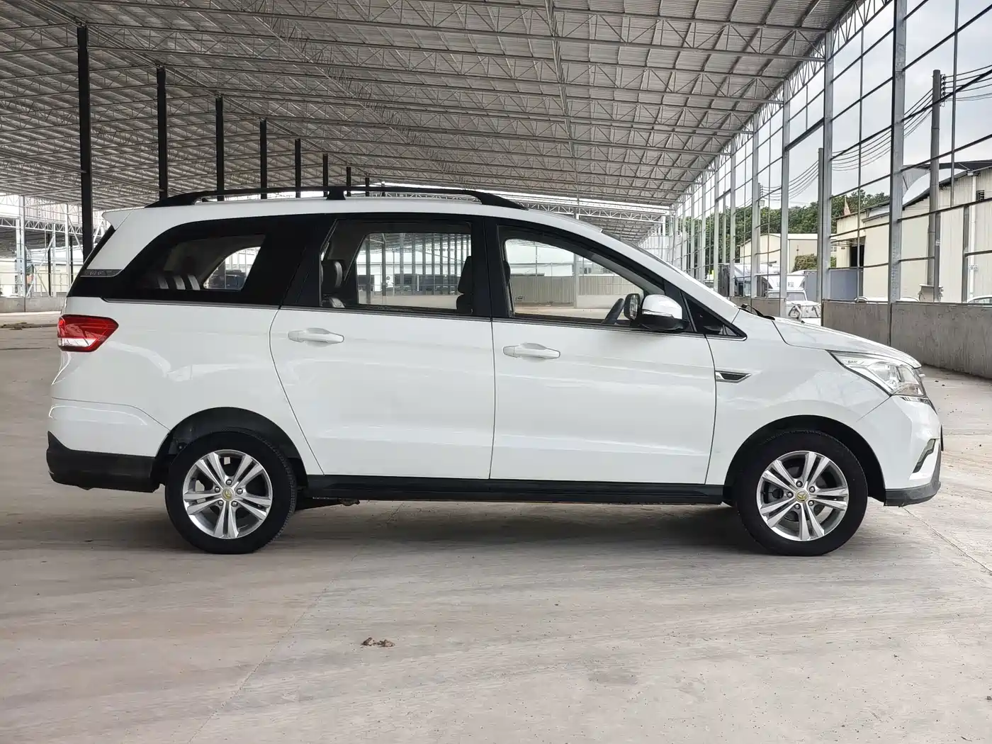 BAIC Huansu H3 2016 2015 1.5L Manual Luxury