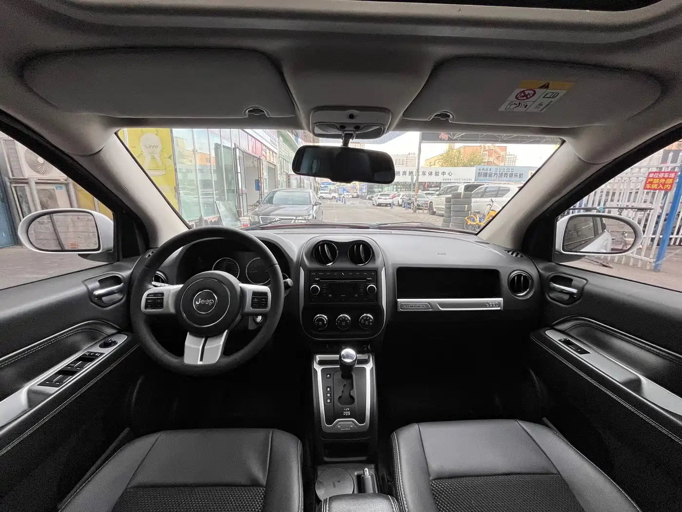 Jeep Compass (Import) 2014 2014 Facelift 2.4L 4WD Comfort Edition
