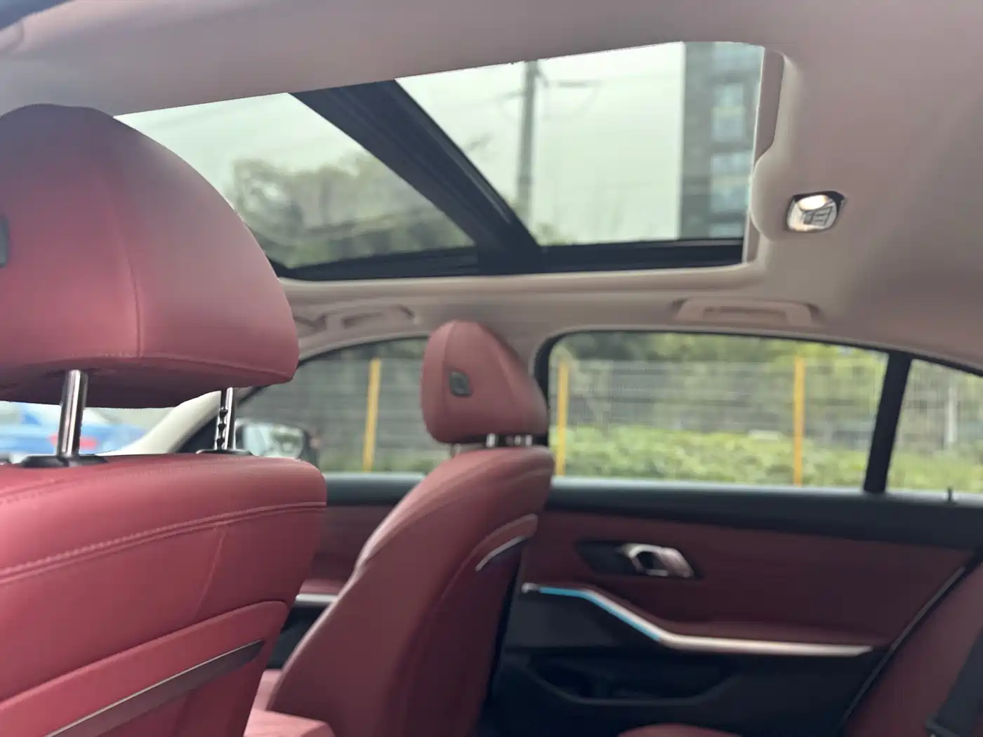BMW 3 Series 2025 325Li M Sport Package фото 11
