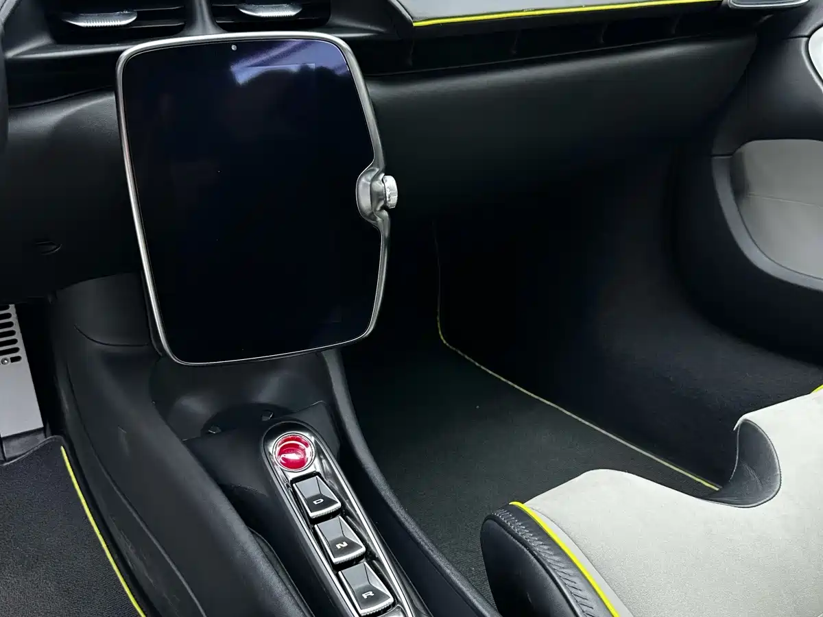 McLaren Artura 2024 2023 3.0T Hybrid Standard