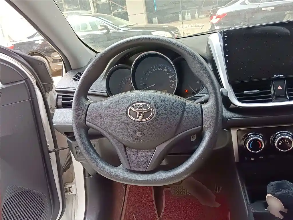 Toyota Vios FS 2017 1.5L CVT Fengchi Edition фото 11