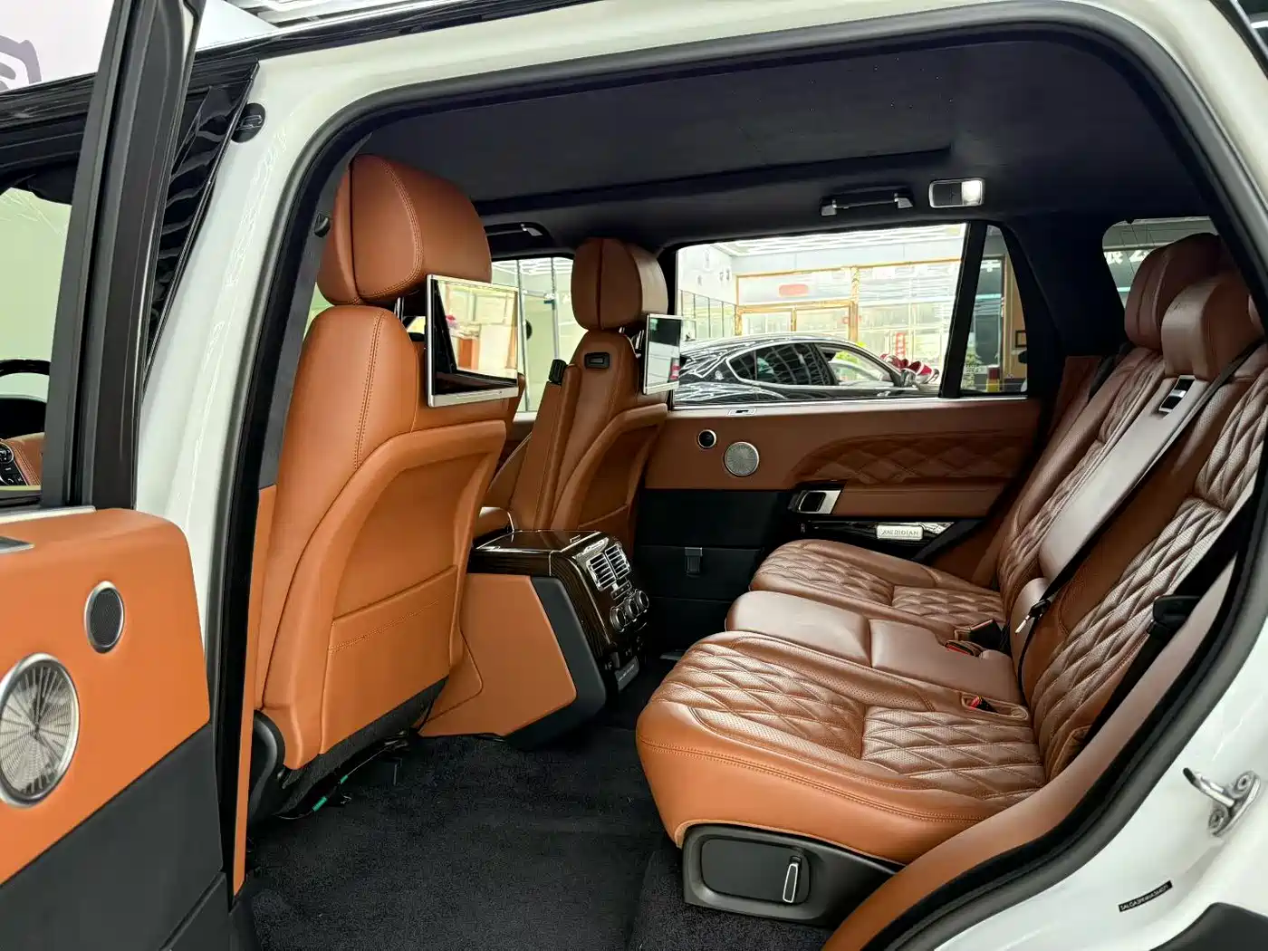 Land Rover Range Rover фото 7