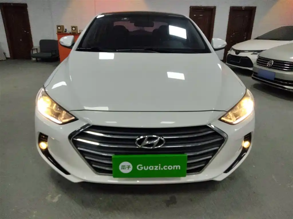 Hyundai Elantra 2016 1.4T DCT Dynamic·Vitality фото 3