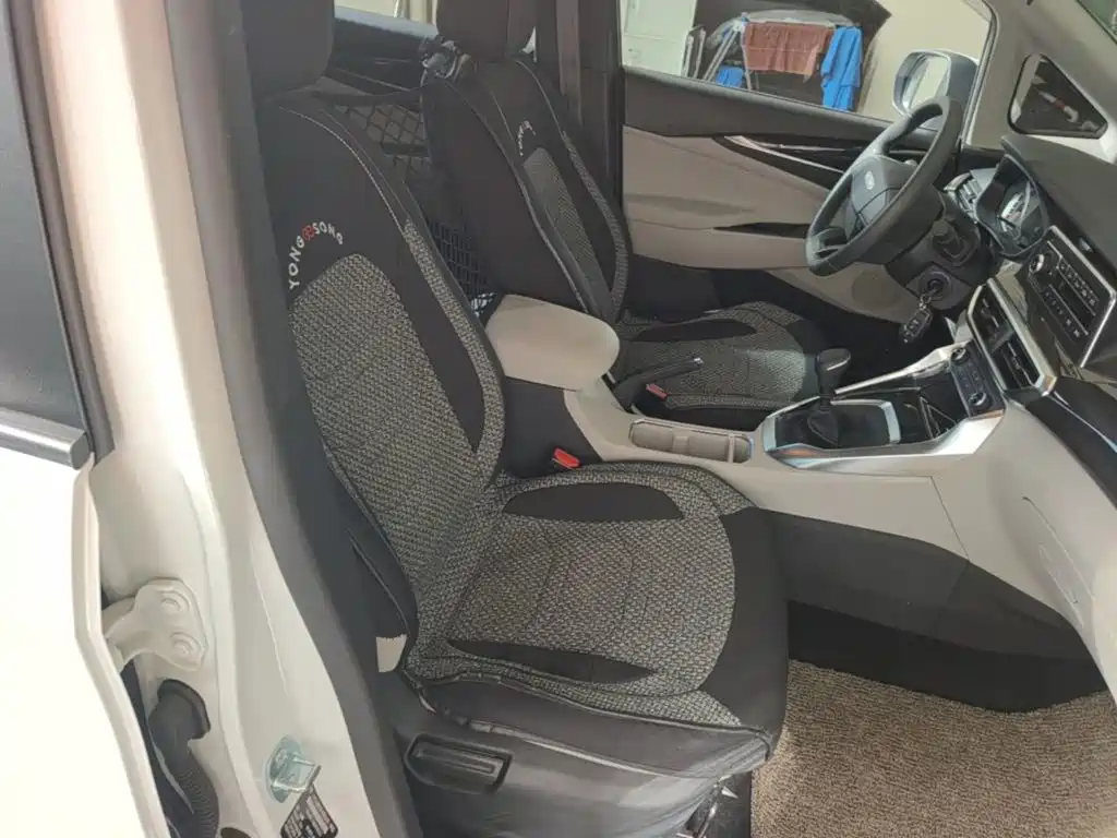 Фото 25 - Maxus Maxus G50