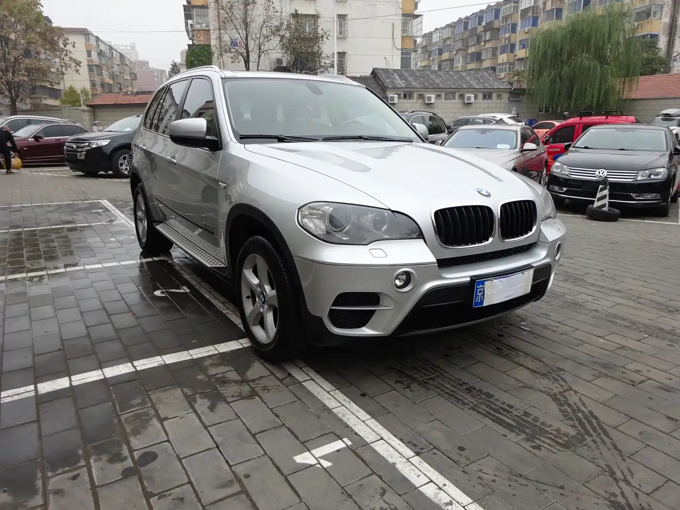 BMW X5 (Import) 2011 xDrive35i Leading Edition фото 3