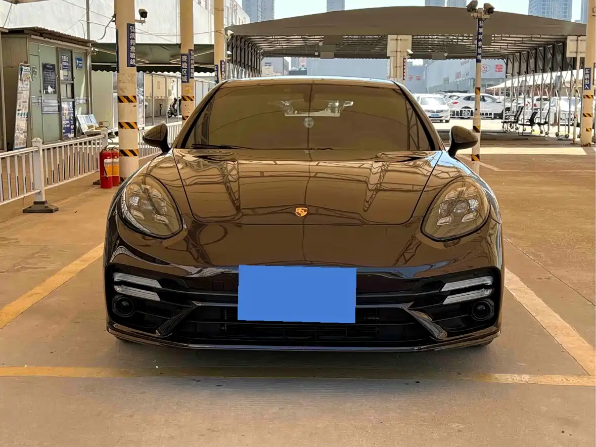 Porsche Panamera 2010 Panamera 4 3.6L фото 2