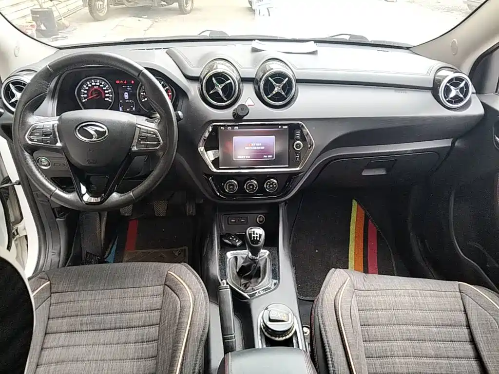 Soueast DX3 2018 2018 1.5L Manual Premium