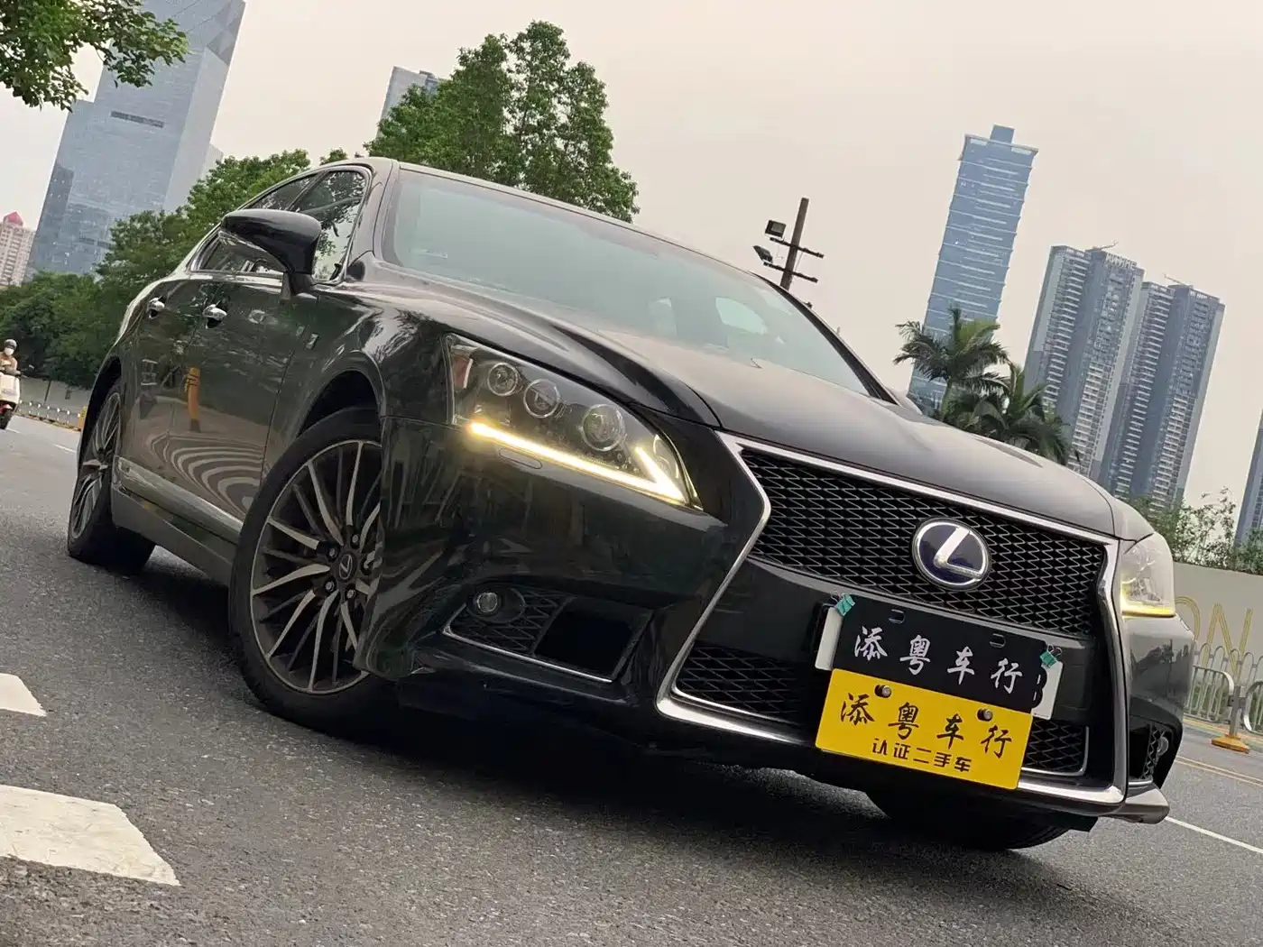  Lexus Lexus LS 2013 600hL