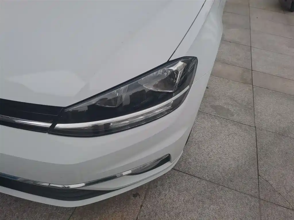 Volkswagen Golf 2019 200TSI DSG Comfort Progressive China VI фото 24