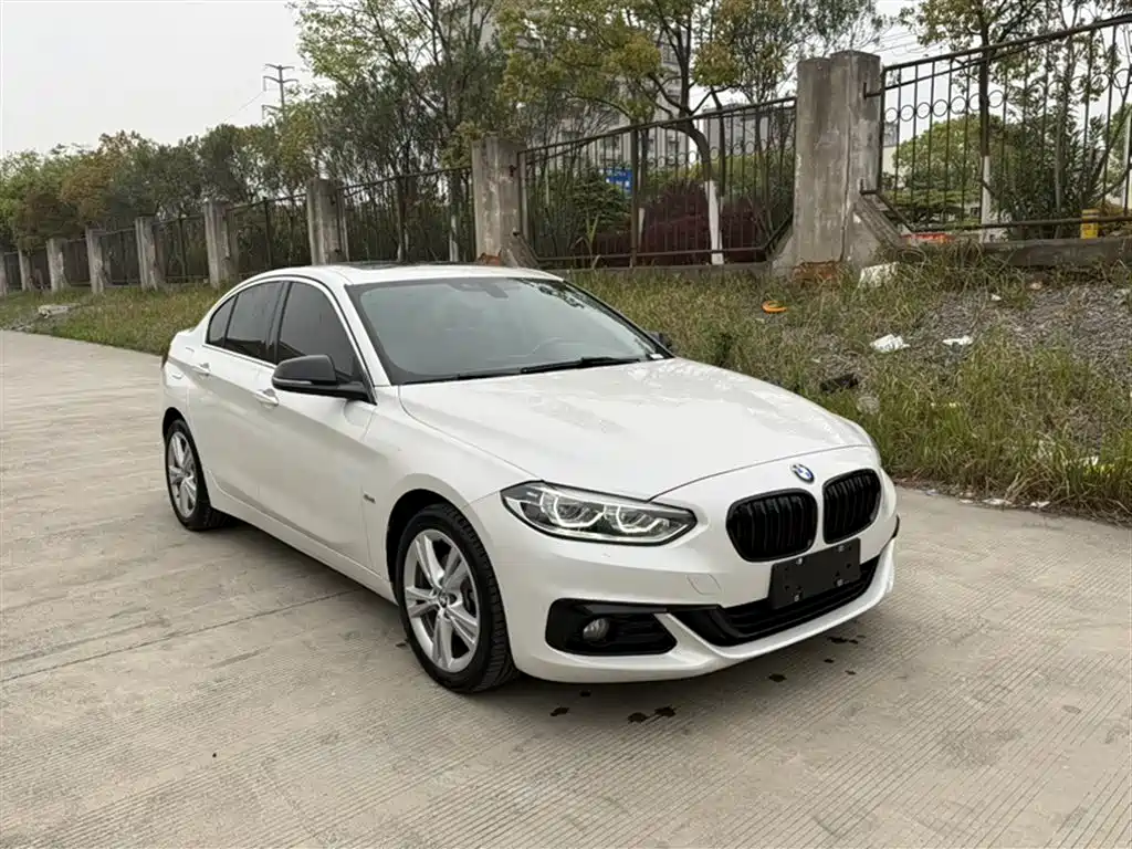 BMW 1 Series 2017 118i Design Package фото 22