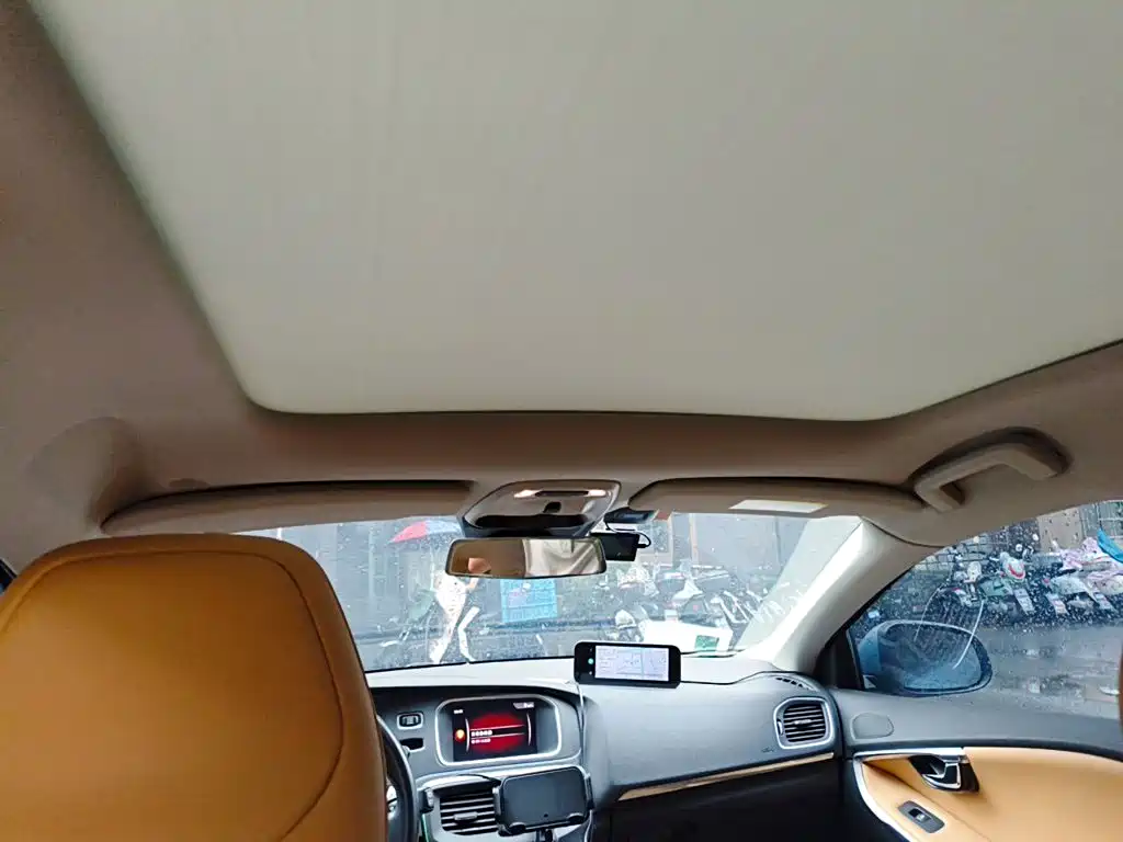 Volvo V40 2019 2019 T3 Momentum