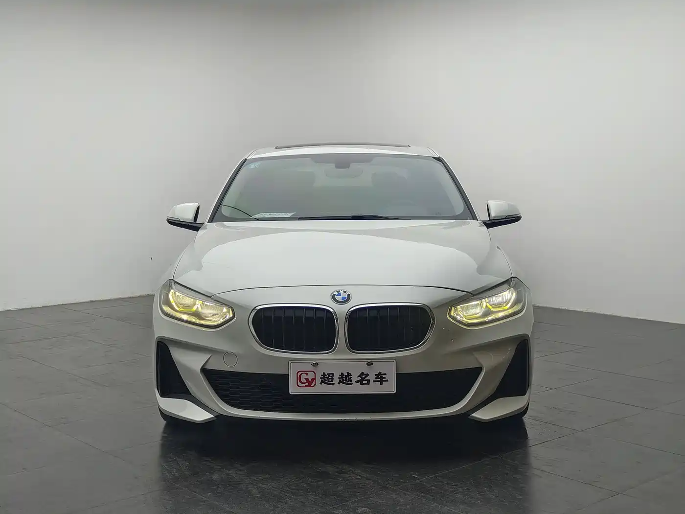 BMW 1 Series 2019 118i M Sport Package фото 2