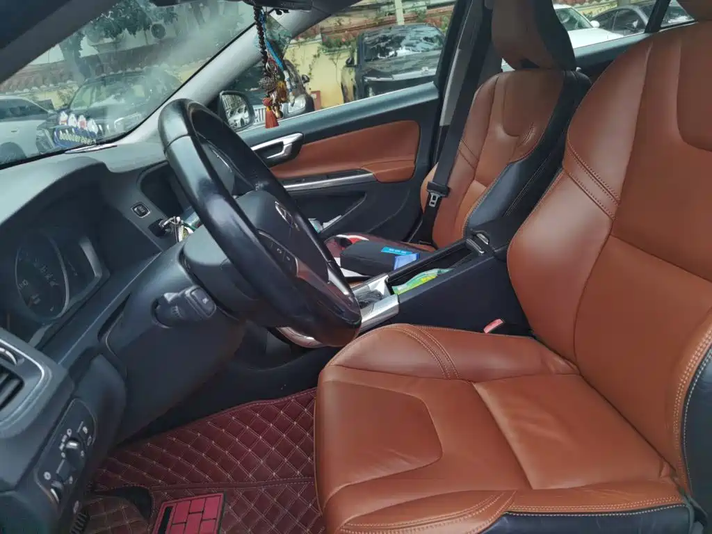 Volvo V60 2016 2015 T5 Momentum