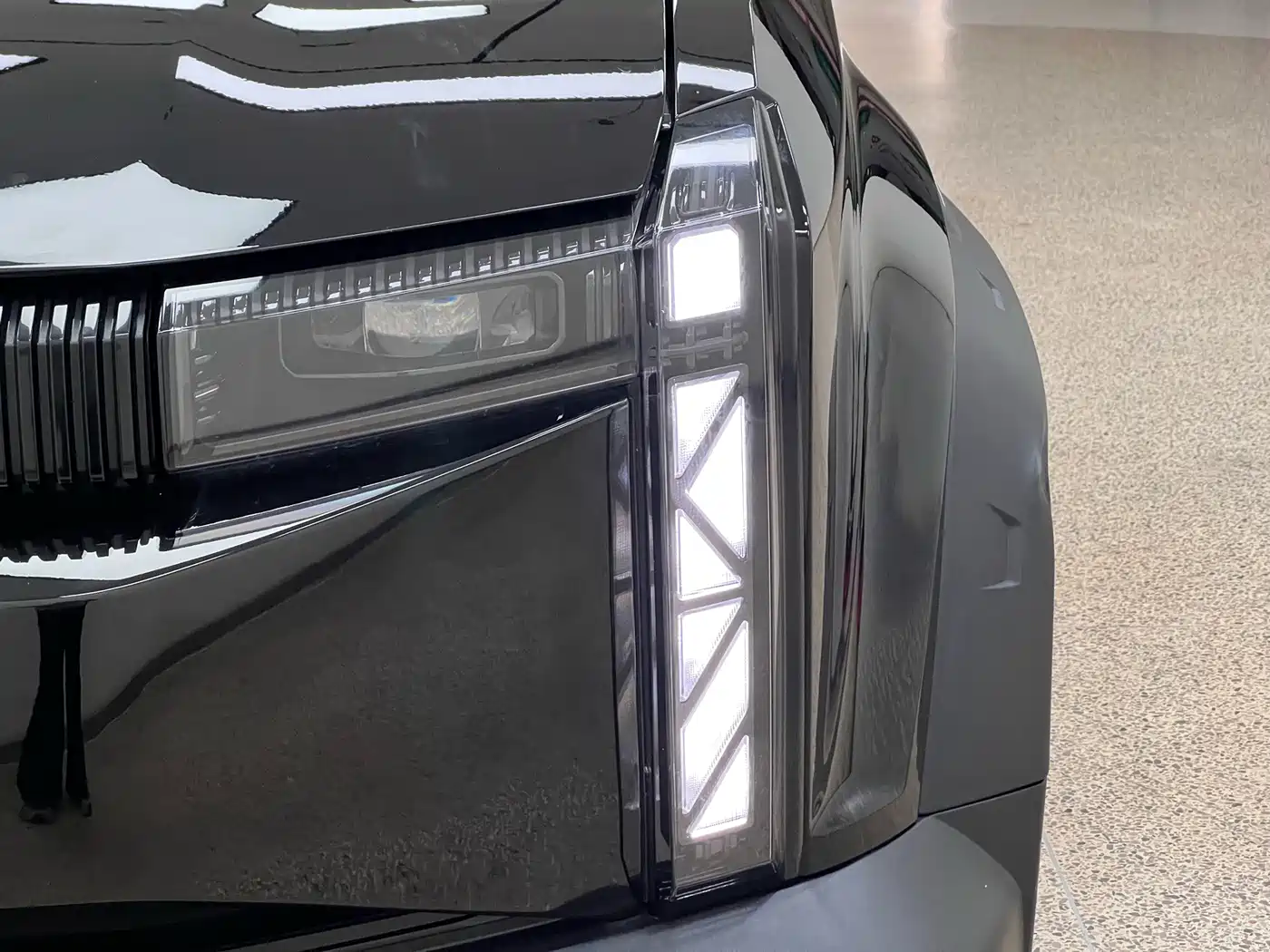 iCAR 03 2025 2024 Model 472km AWD Long Range Edition